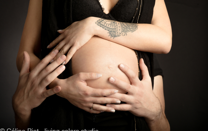 Shooting grossesse en studio – Photos de grossesse douces et naturelles